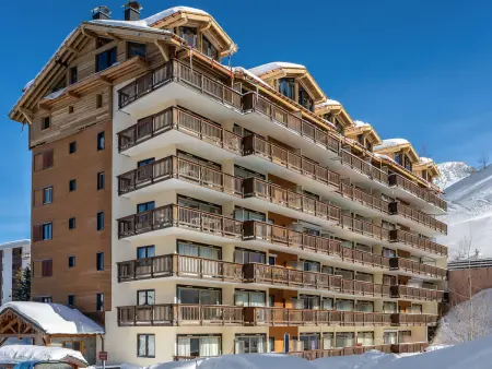 Appartement skis aux pieds à Courchevel avec parking et WIFI : photo 18