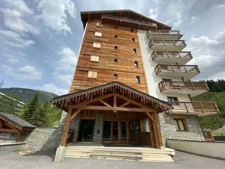 Appartement skis aux pieds à Courchevel avec parking et WIFI : photo 19
