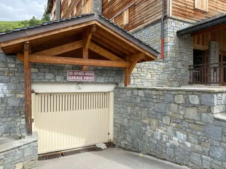 Appartement skis aux pieds à Courchevel avec parking et WIFI : photo 21