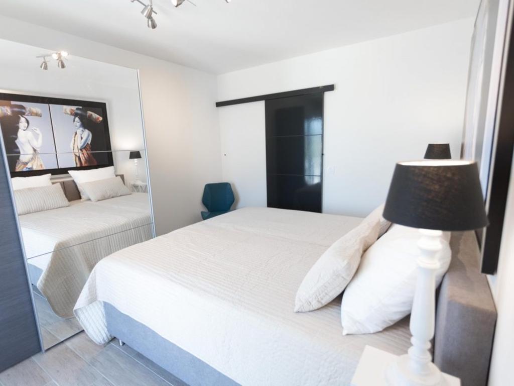 Villa Luna à Aigne : 8 personnes, piscine chauffée - Photo 3