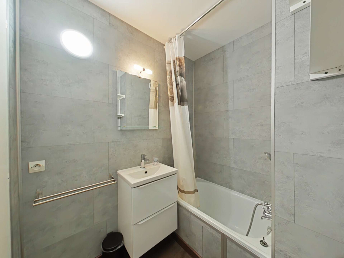 Studio 4 pers. plein sud avec balcon vue pistes - Photo 12