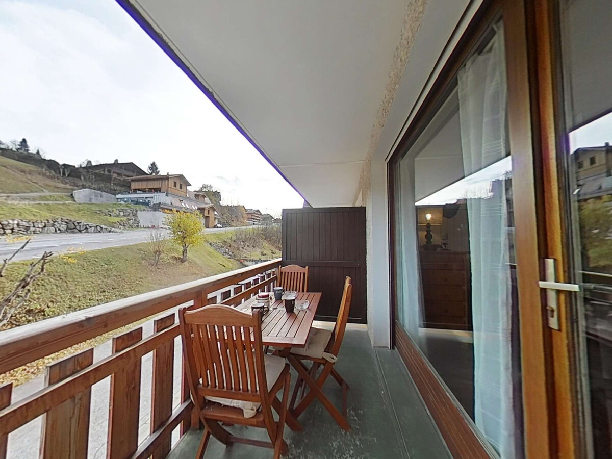 Studio 4 pers. plein sud avec balcon vue pistes - Photo 14