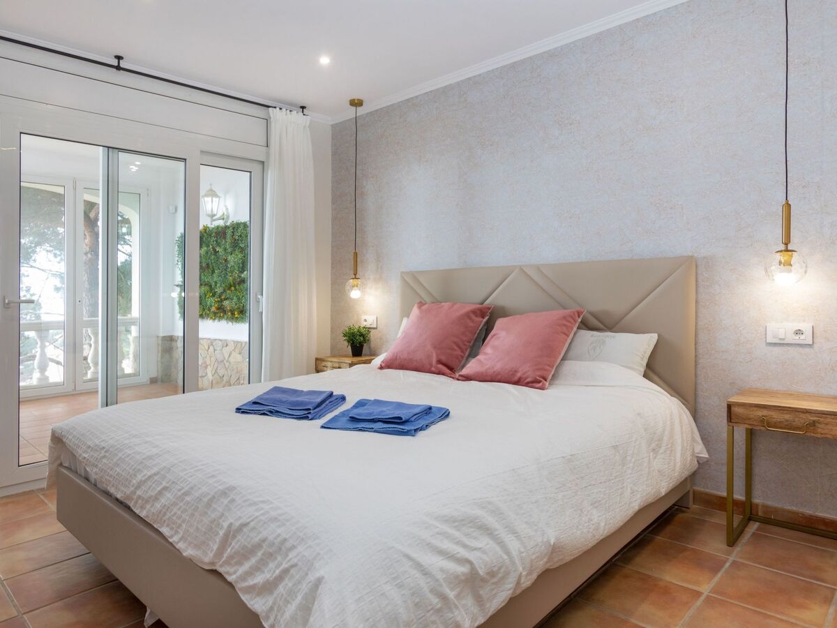 Villa Panorama à Lloret de Mar, vue mer et piscine - Photo 8