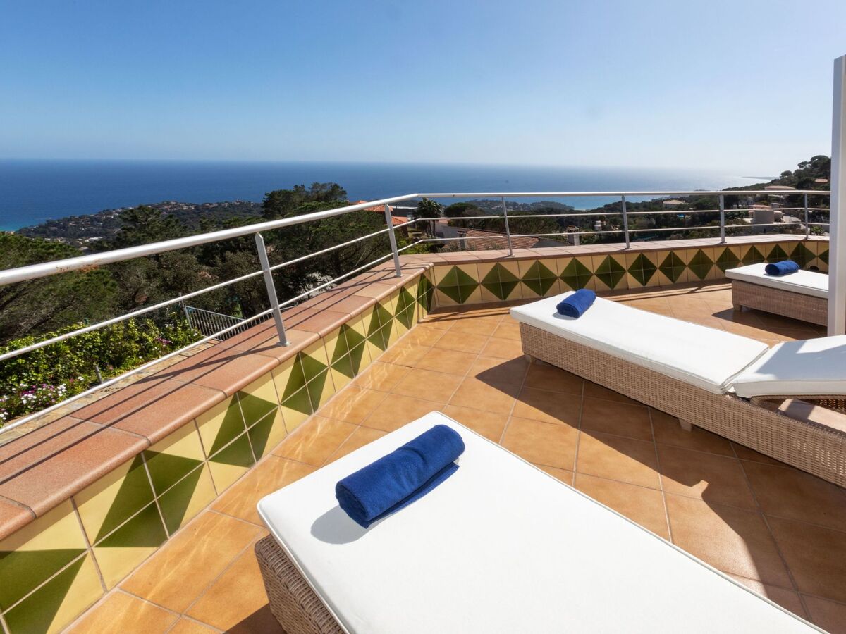 Villa Panorama à Lloret de Mar, vue mer et piscine - Photo 14
