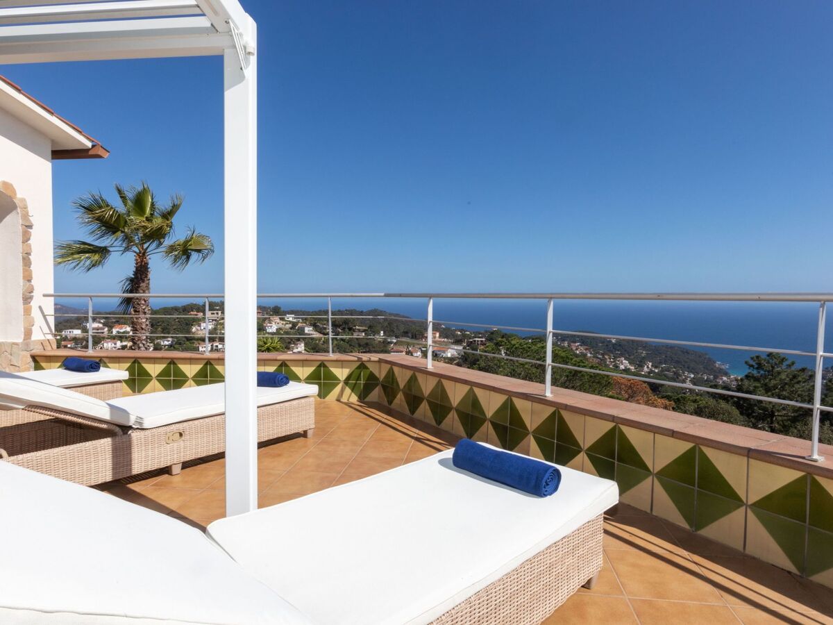 Villa Panorama à Lloret de Mar, vue mer et piscine - Photo 15