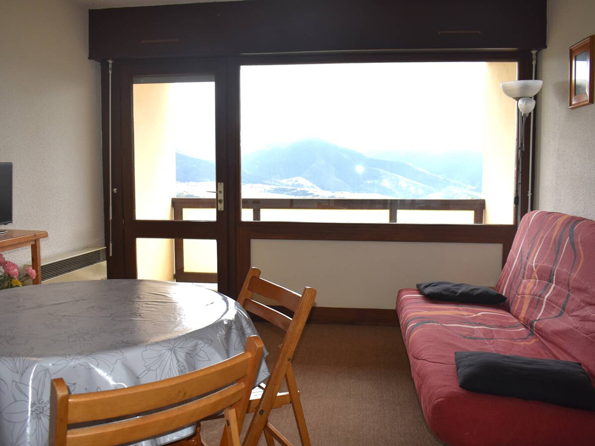 Studio cabine 4 pers. vue Pyrénées à Font-Romeu - Photo 2