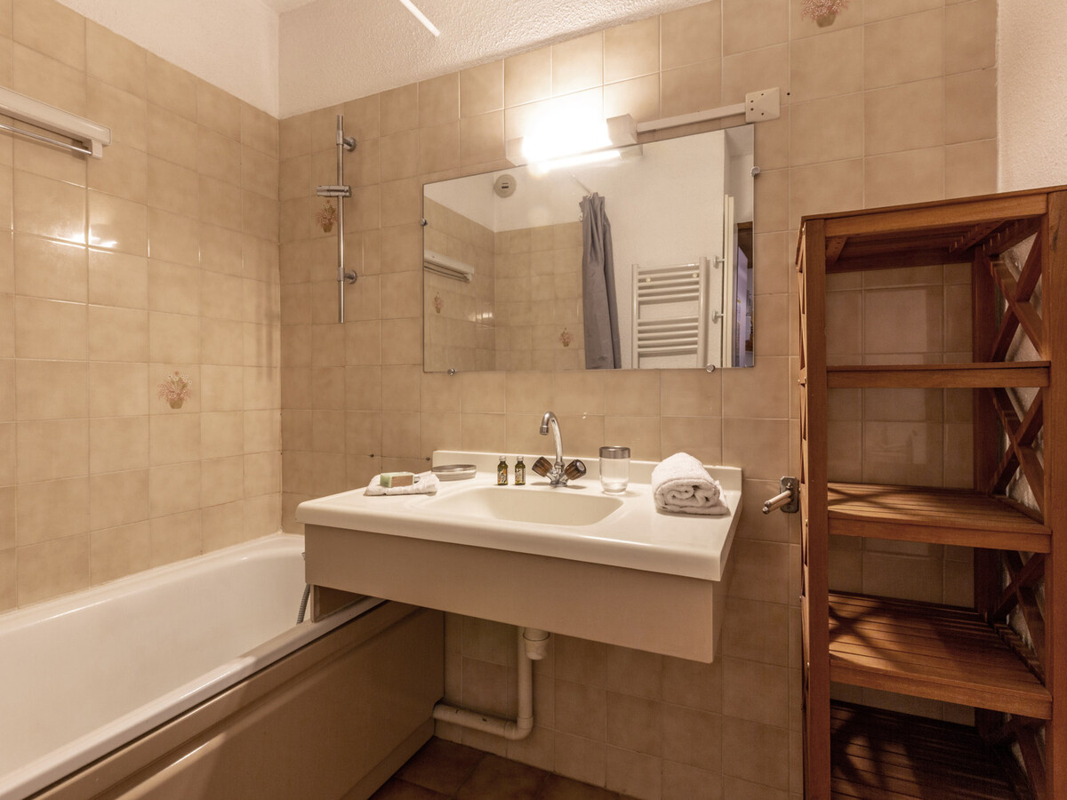 Studio cabine 34m² pour 4 à Val-d'Isère, lits faits - Photo 8