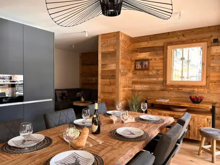 Location appartement à Les Gets, Appartement cosy pour 6 aux Gets avec WIFI et terrasse