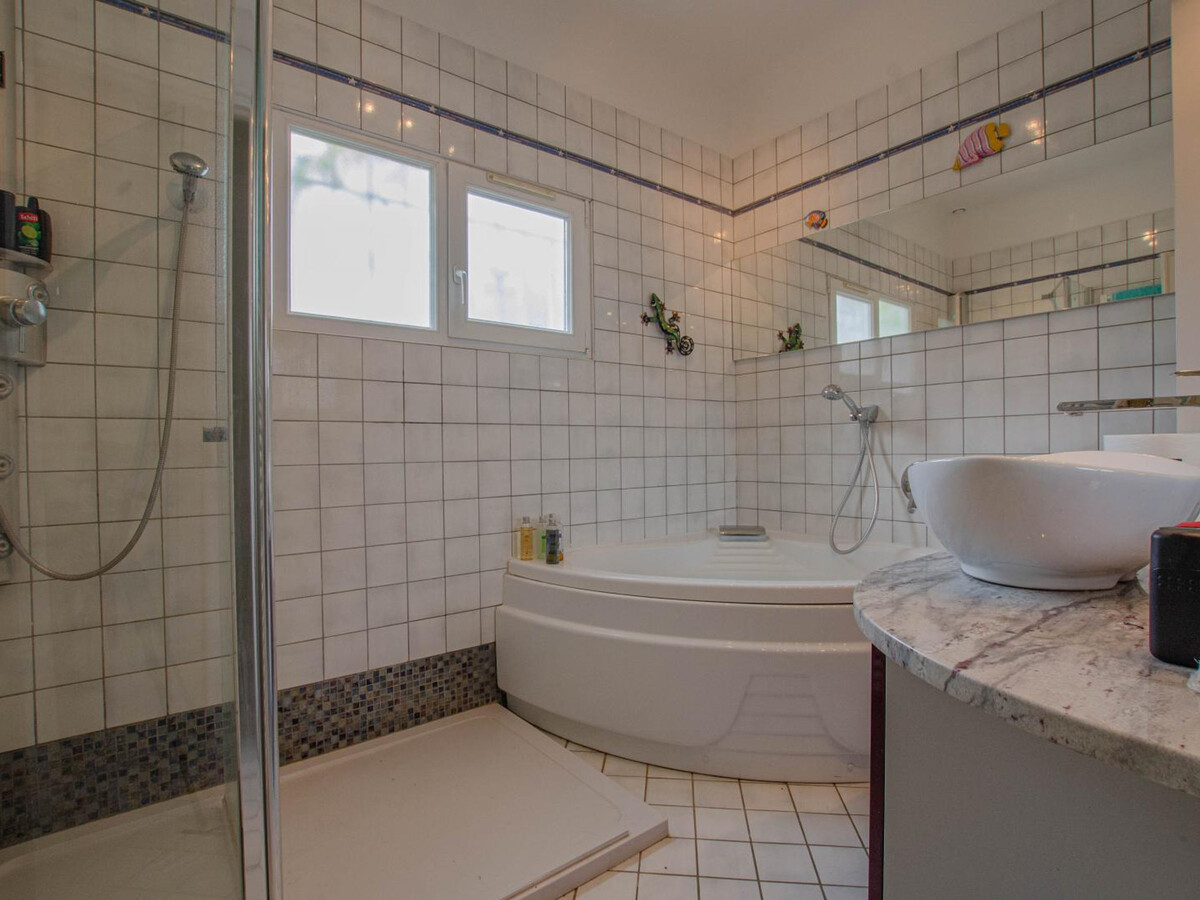 Gîte 12 pers. piscine chauffée & spa à Saint-Hilaire - Photo 16