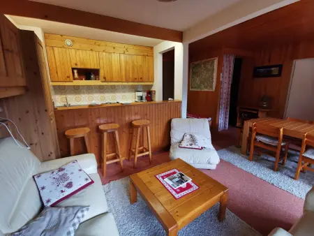 Appartement 2 pièces ascenseur à 150 m des pistes, Méribel : photo 2