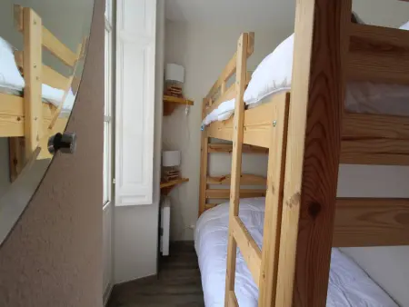 Luchon - 2 Pièces Cabine pour 6 Pers. avec Parking et Animaux admis - Photo 3