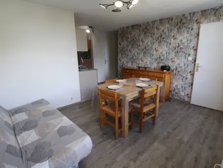 Luchon - 2 Pièces Cabine pour 6 Pers. avec Parking et Animaux admis - Photo 4