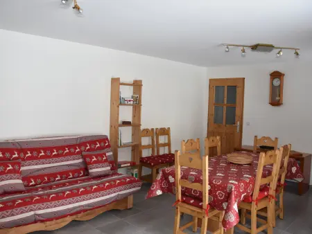 Appartement 4 pièces neuf, terrasse Est, centre de Pralognan-la-Vanoise : photo 3