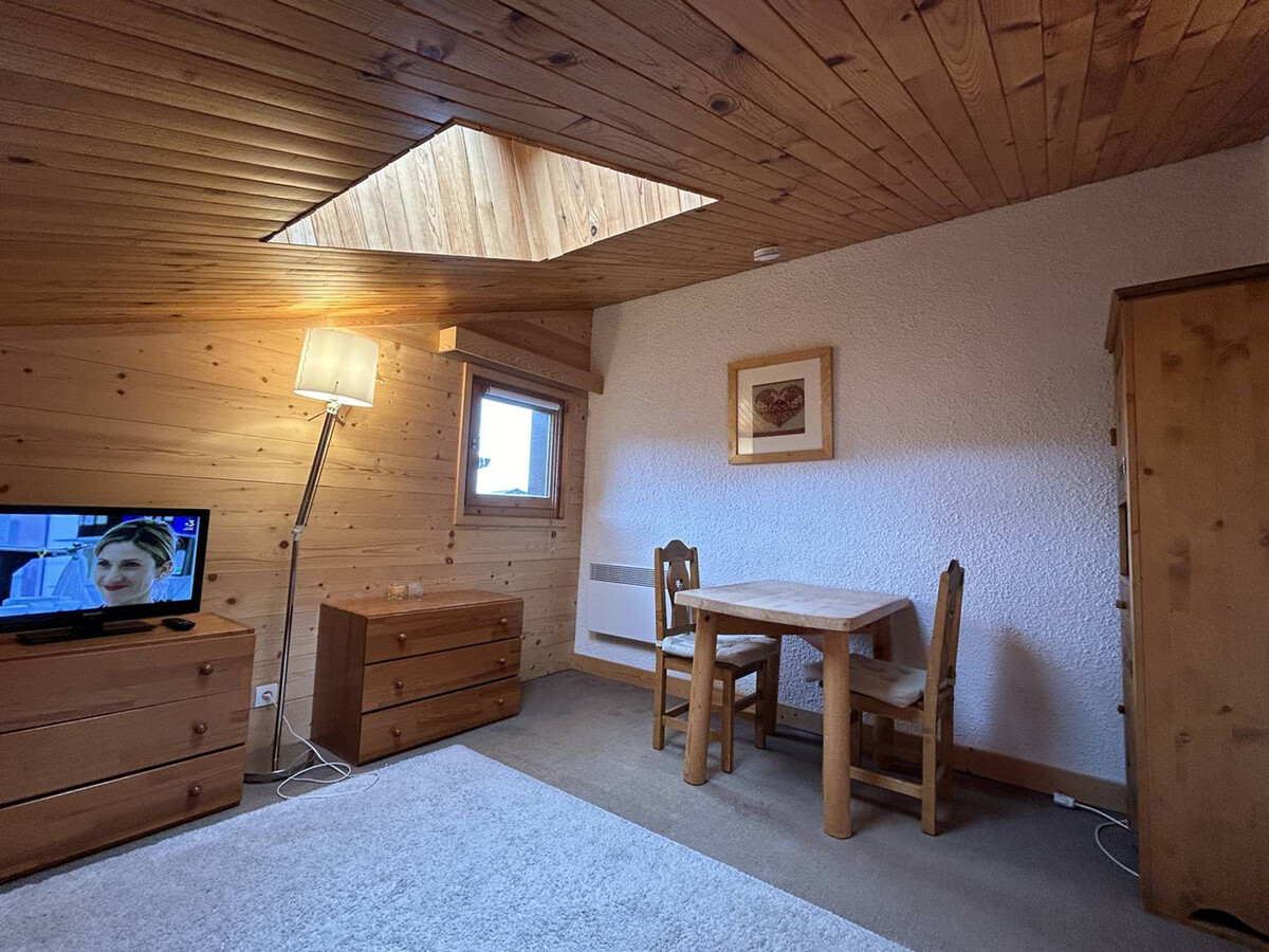 Studio 2 pers. Méribel Mottaret, skis aux pieds - Photo 3
