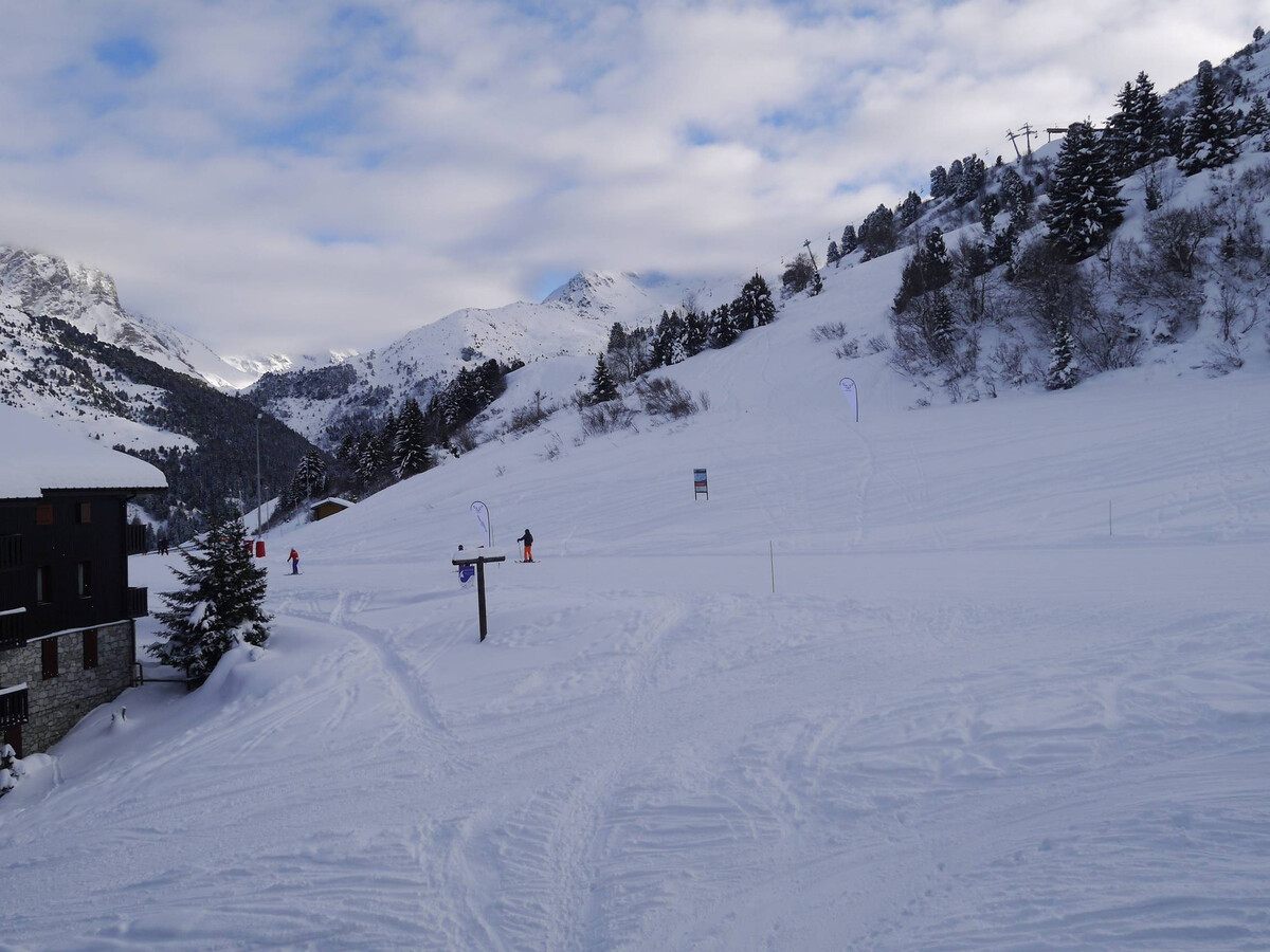 Appartement ski-in ski-out, 6 personnes, balcon à Méribel - Photo 14