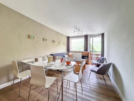 Appartement rénové 3 pièces 8 pers. au centre des Menuires, balcon : photo 8