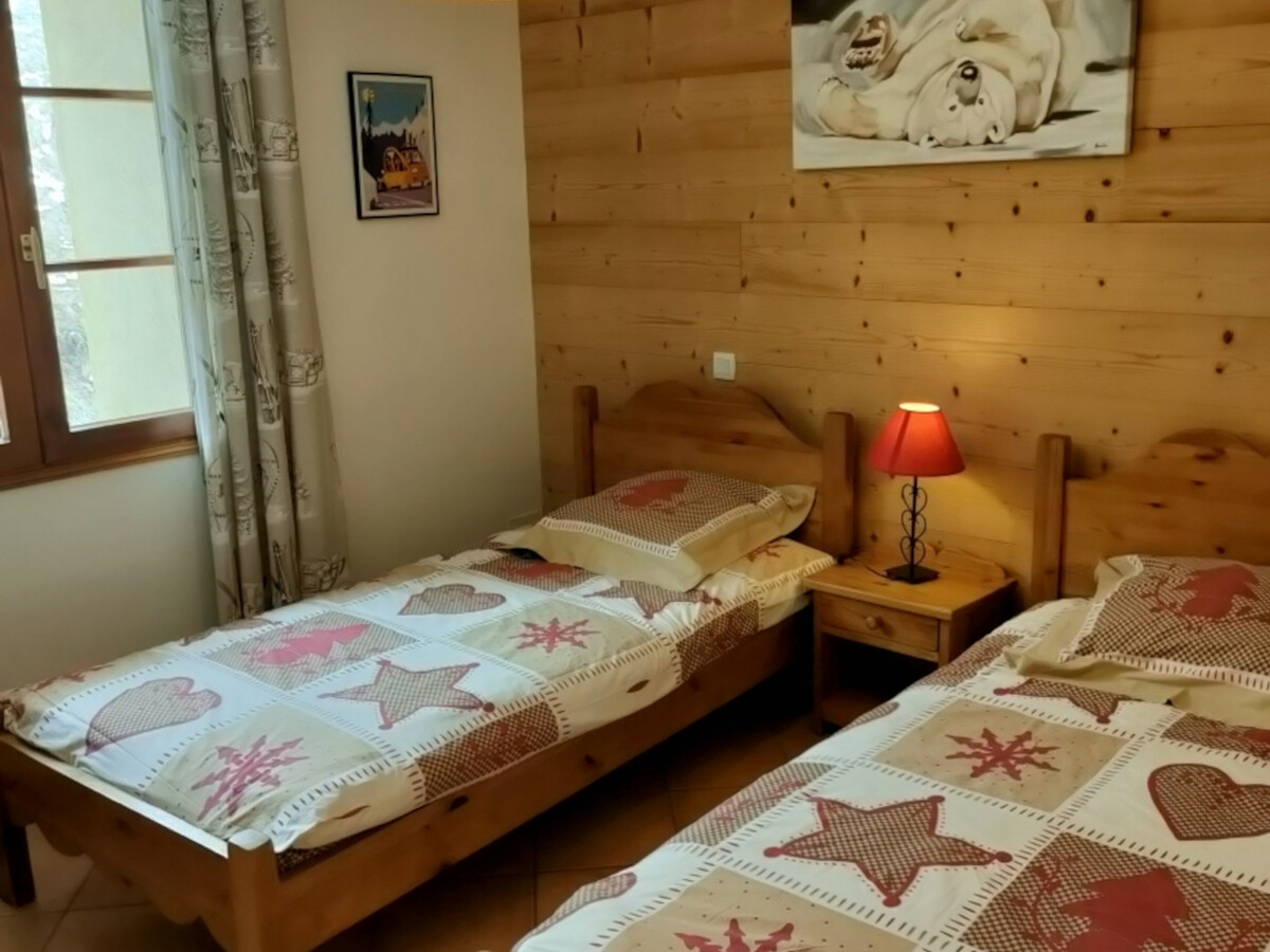 Duplex 8 pers., 3 chambres, cheminée à 400m des pistes - Photo 4