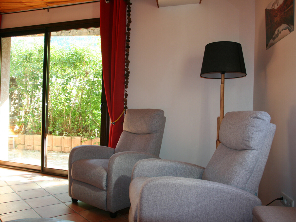 Charmant 3 pièces à Serre Chevalier, à 300m des pistes, terrasse, parking, Wi-Fi inclus - Photo 8