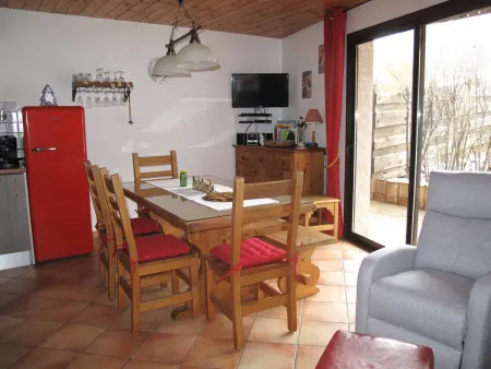 Location appartement à La Salle les Alpes, Charmant 3 pièces à Serre Chevalier, à 300m des pistes, terrasse, parking, Wi-Fi inclus