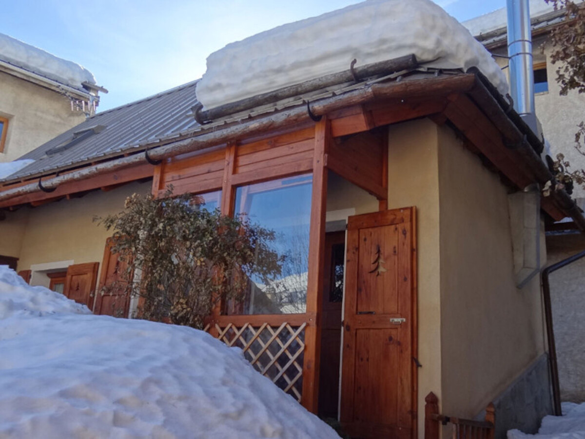 Appartement 2 pièces Serre Chevalier, poêle bois et local à ski - Photo 10