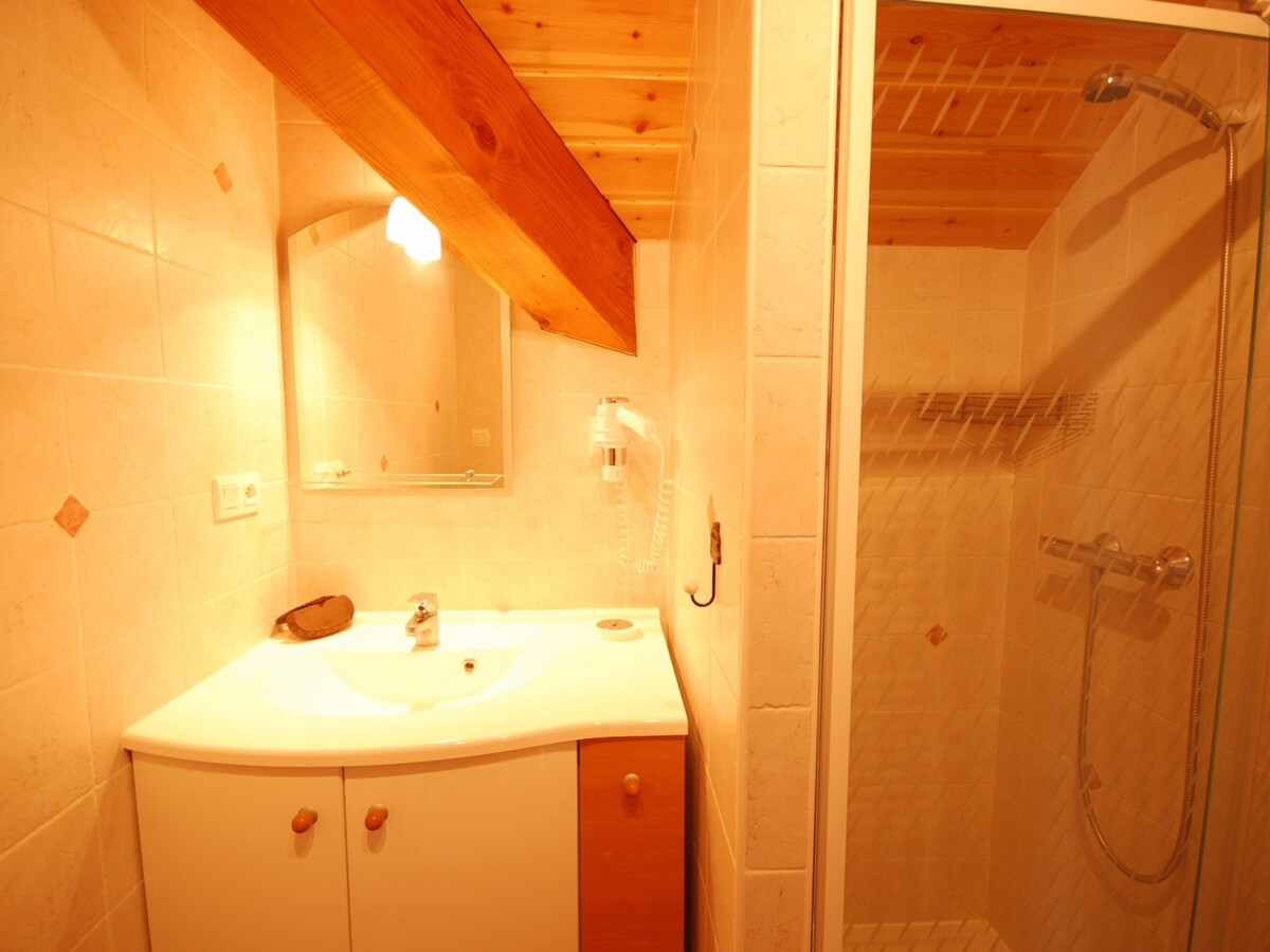 Appartement 4 pièces 6 pers. à 300m des pistes - Photo 13