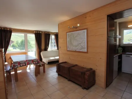 Location appartement à La Toussuire, Appartement 6 pers. rénové style montagne avec balcon à 50m des pistes