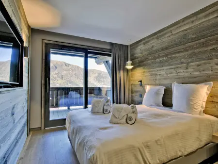 Appartement 4 chambres skis aux pieds à Méribel : photo 10