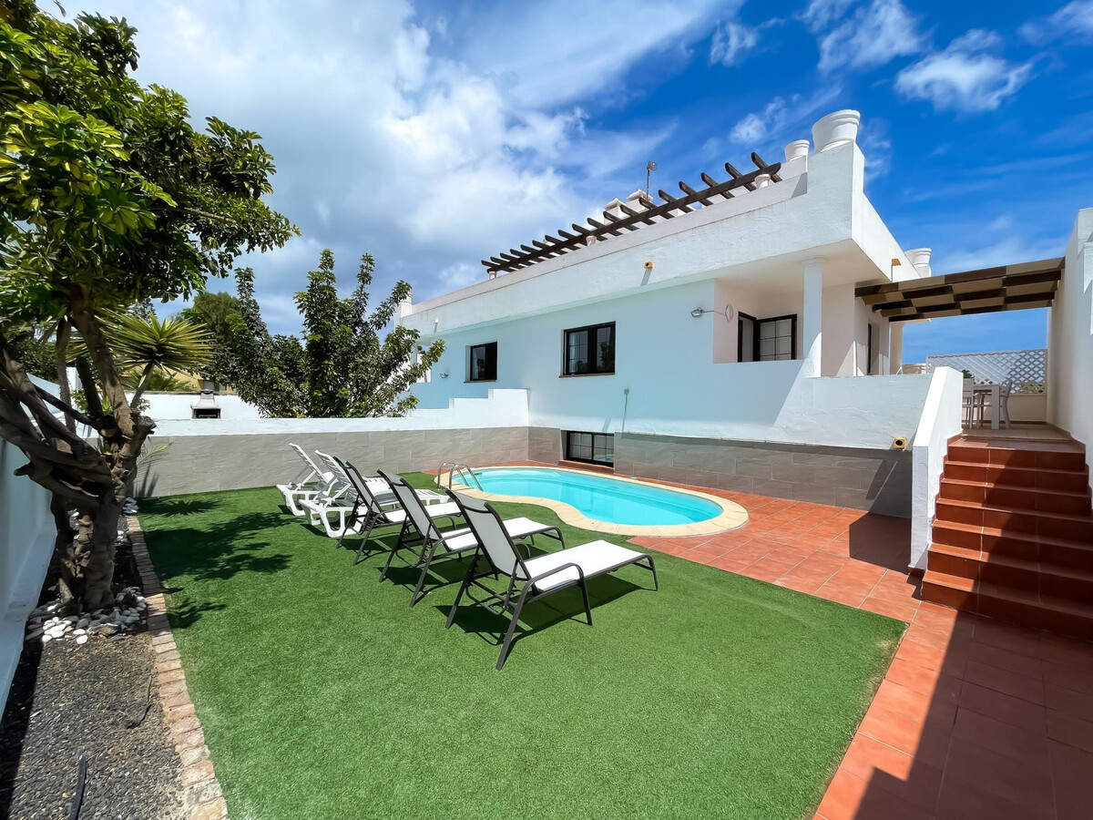Villa Laguna Home, 4 chambres, piscine privée à Corralejo - Photo 1