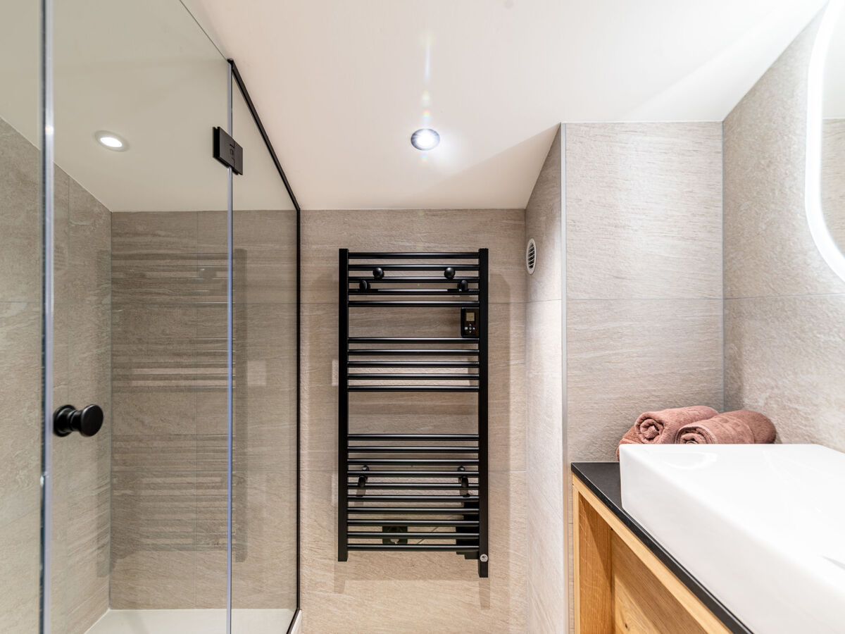Appartement rénové 40 m² à 50 m des pistes à Tignes - Photo 4