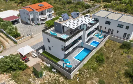 Maison 8 personnes à Srima - Photo 8