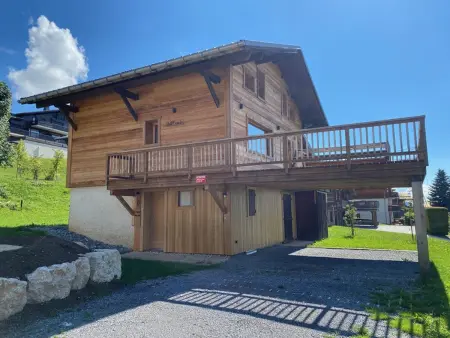 Chalet rénové pour 12 pers., à 100m des pistes, 300m des commerces, terrasses et parking inclus - Photo 16