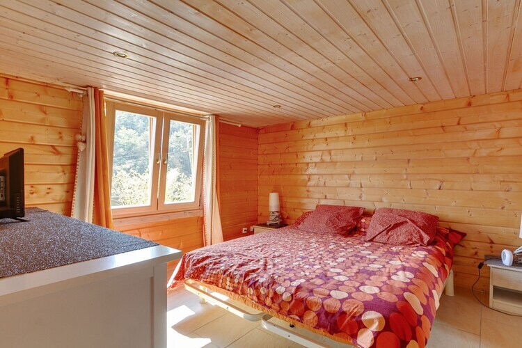 Chalet 3 chambres au Cheylard en bord de rivière - Photo 10