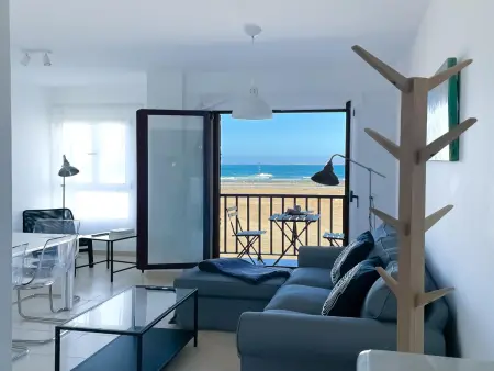 Bel appartement rénové avec vue mer et WIFI à Corralejo - Photo 2