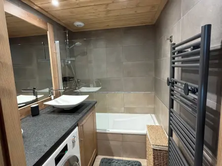 Les Saisies : appartement neuf 3 pièces, parking couvert, vue Beaufortain : photo 11