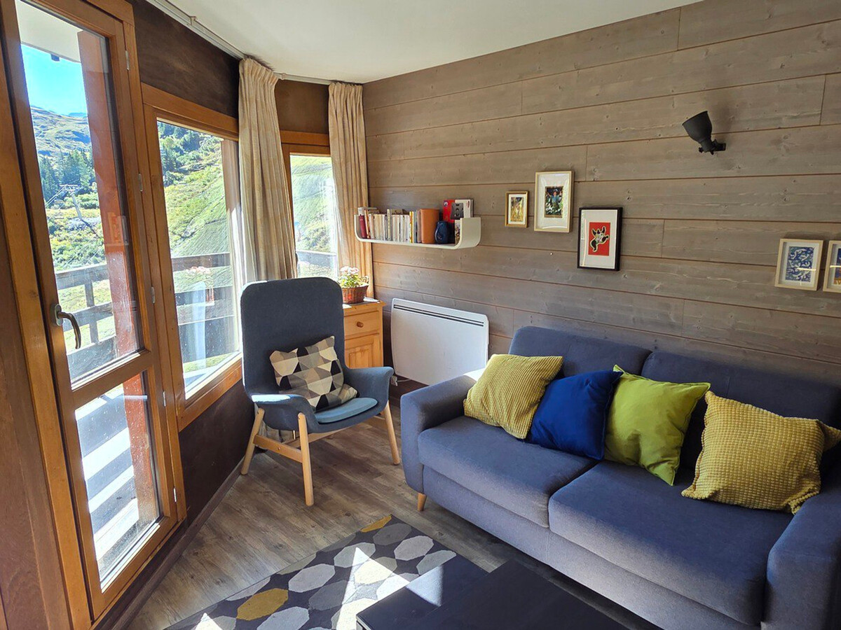 Studio rénové 23m² balcon, accès direct aux pistes - Photo 13