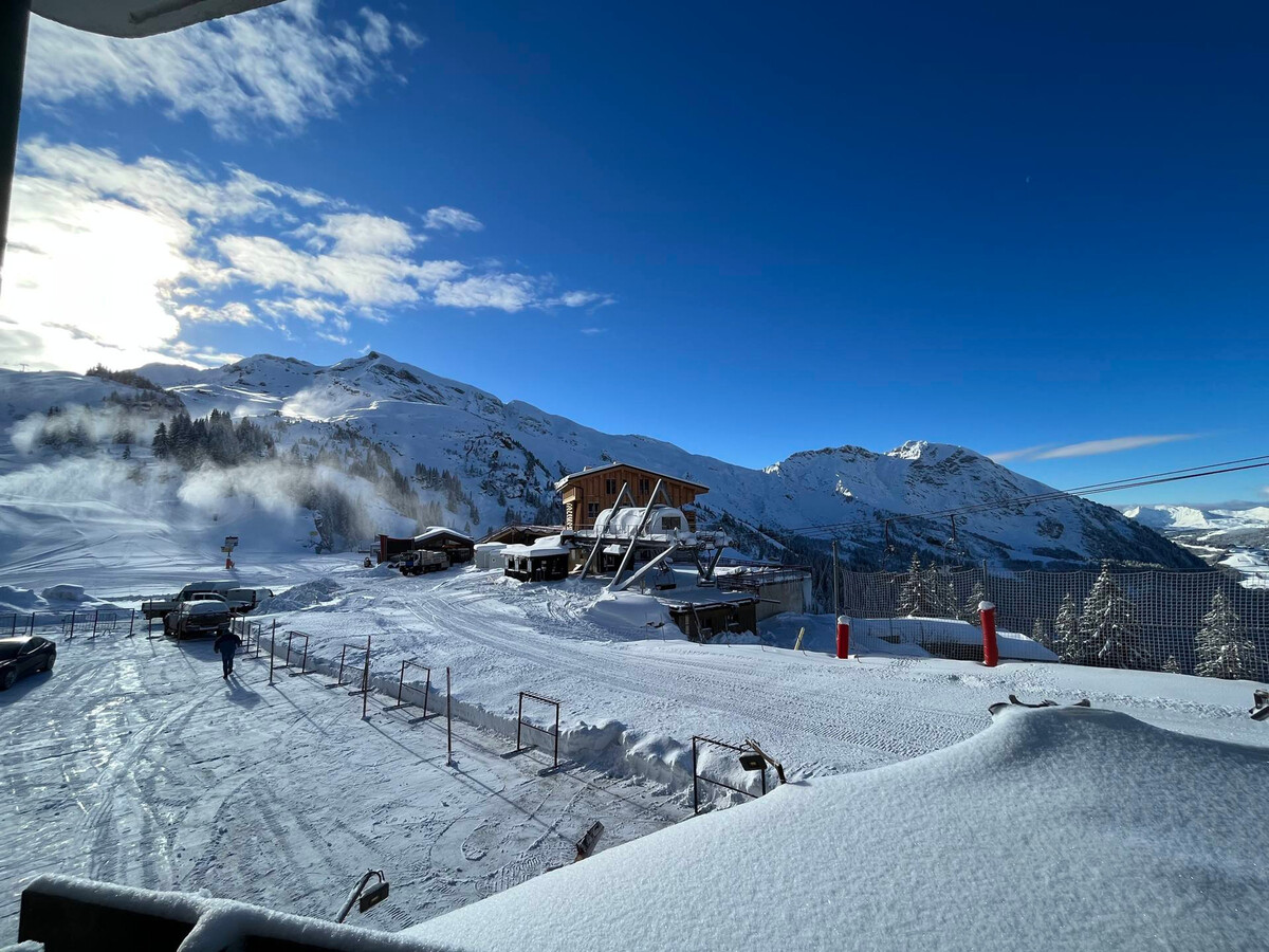 Appartement rénové Avoriaz, balcon vue vallée - Photo 10