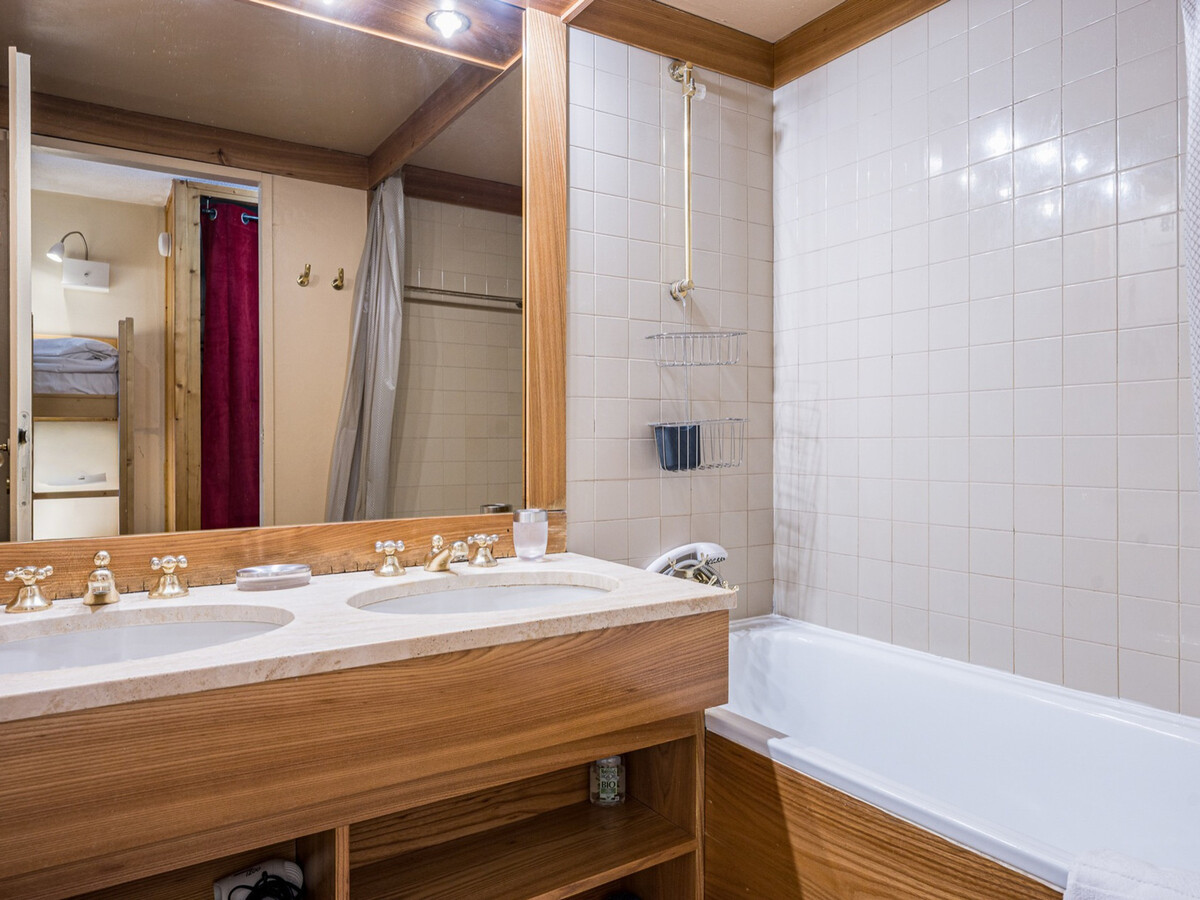 Studio 27m² balcon sud, 4 pers, centre Val-d'Isère - Photo 11
