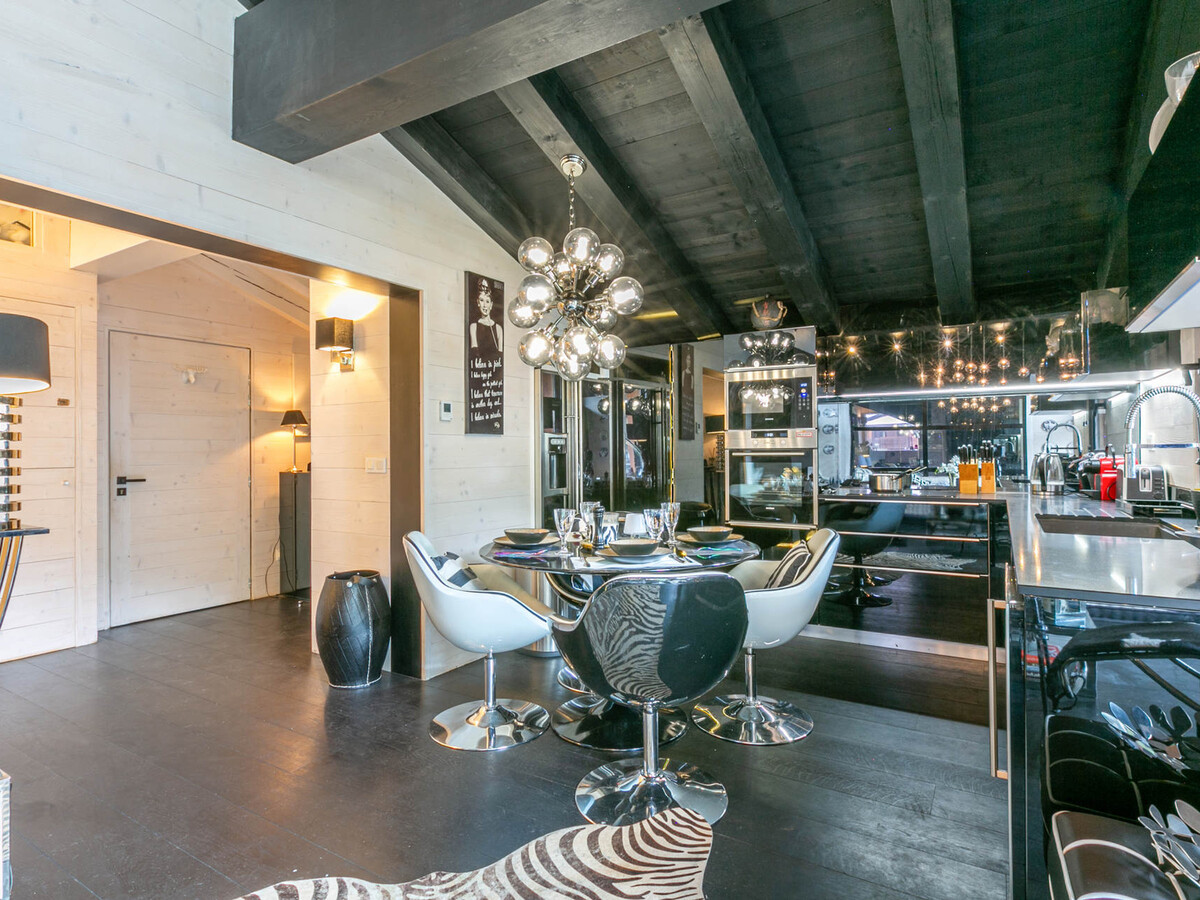 Appartement 120 m² prestige, 3 chambres, balcon Sud à Val-d'Isère - Photo 5