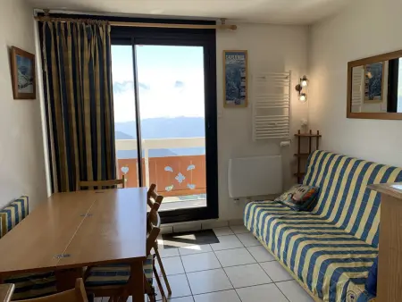 Location appartement à Huez, Appartement ensoleillé pour 5 pers, balcon sud, proche remontées et commerces, animaux acceptés