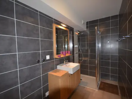 Les Gets : appartement 2 chambres, balcon Sud-Est vue pistes, garage : photo 7