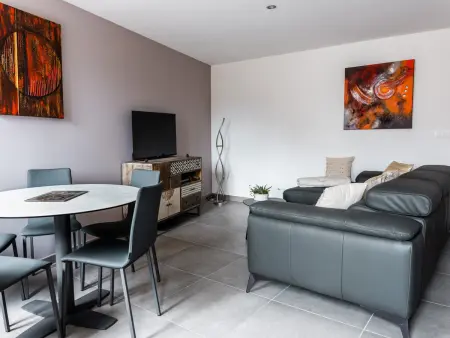 Maison rénovée au cœur de Thann : 3 chambres, cuisine équipée, proche randonnées et villes alsaciennes - Photo 1