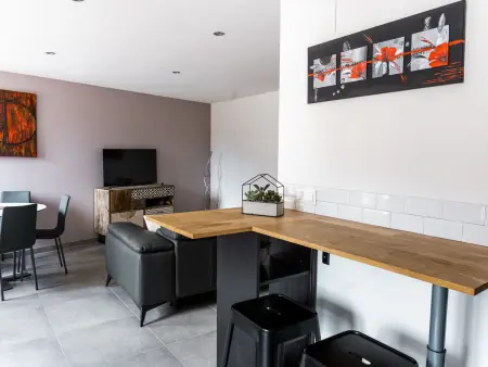 Maison rénovée au cœur de Thann : 3 chambres, cuisine équipée, proche randonnées et villes alsaciennes - Photo 3