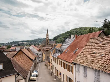 Maison rénovée au cœur de Thann : 3 chambres, cuisine équipée, proche randonnées et villes alsaciennes - Photo 13