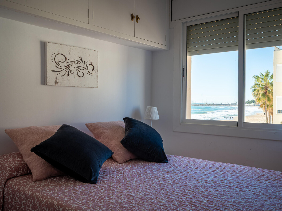 Appartement vue mer, première ligne de plage à Torredembarra - Photo 12
