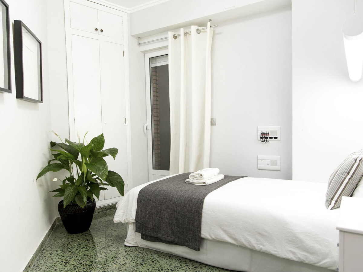 Appartement 5 chambres centre Valence, métro à pied - Photo 17