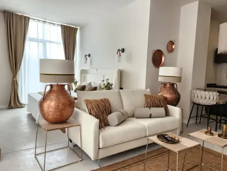 Location appartement à Valence, Spectaculaire studio lumineux à Valence avec WiFi et climatisation