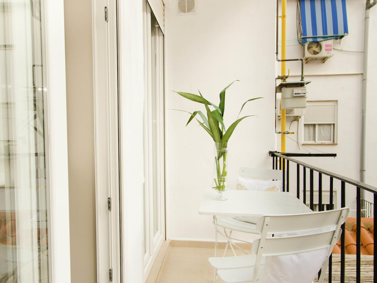 Appartement élégant au centre-ville avec Wi-Fi et climatisation - Photo 24