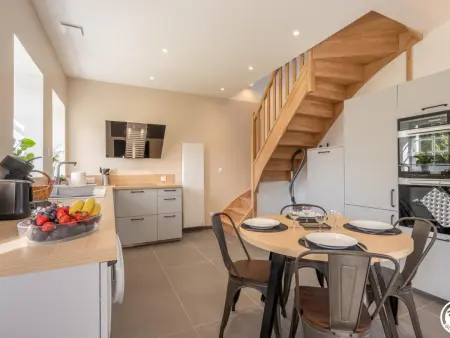 Gîte 65m² avec vue château, parc privé et animaux acceptés : photo 4