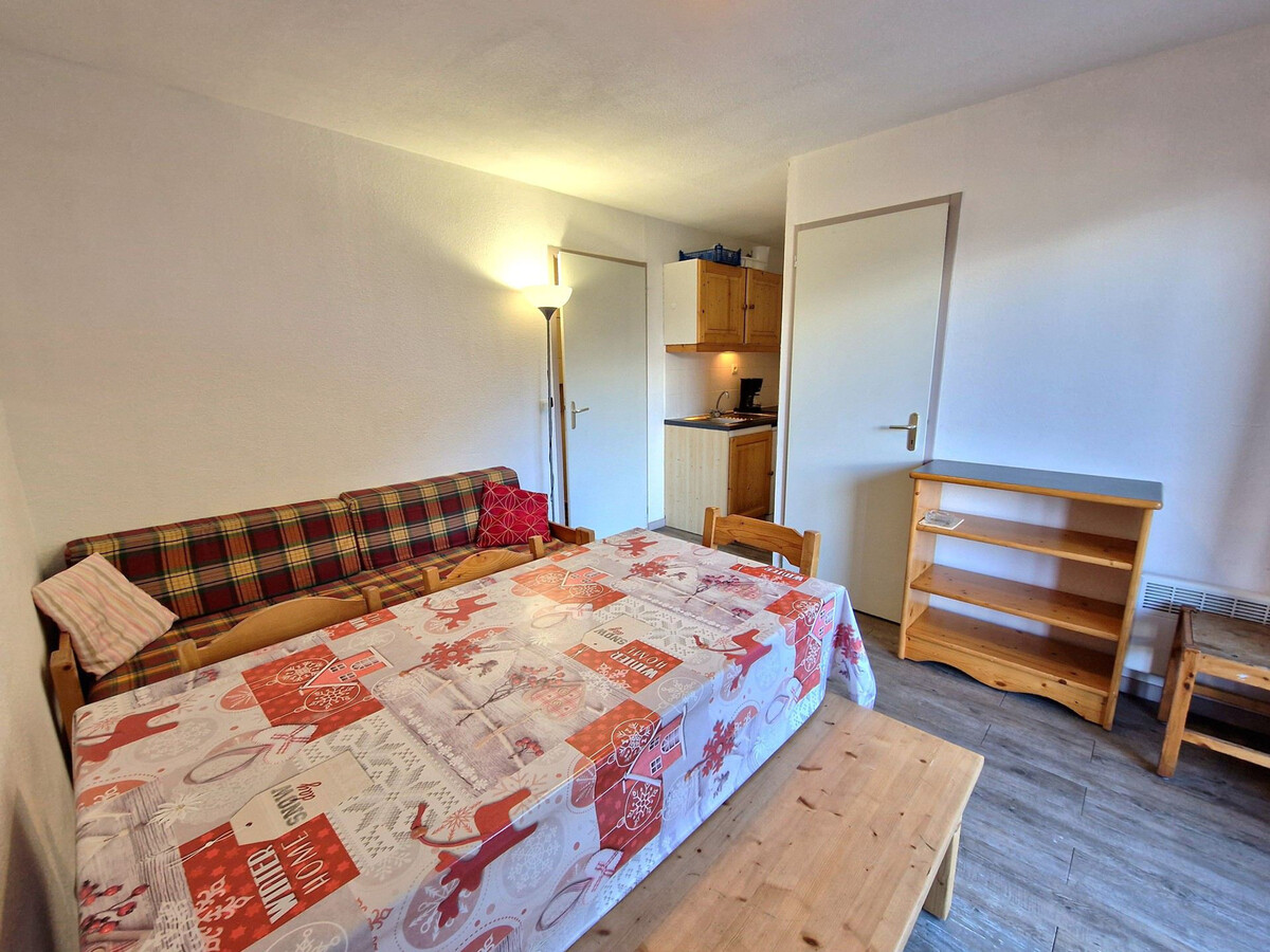 2 pièces + cabine 6 pers à Valfréjus, balcon Ouest - Photo 10