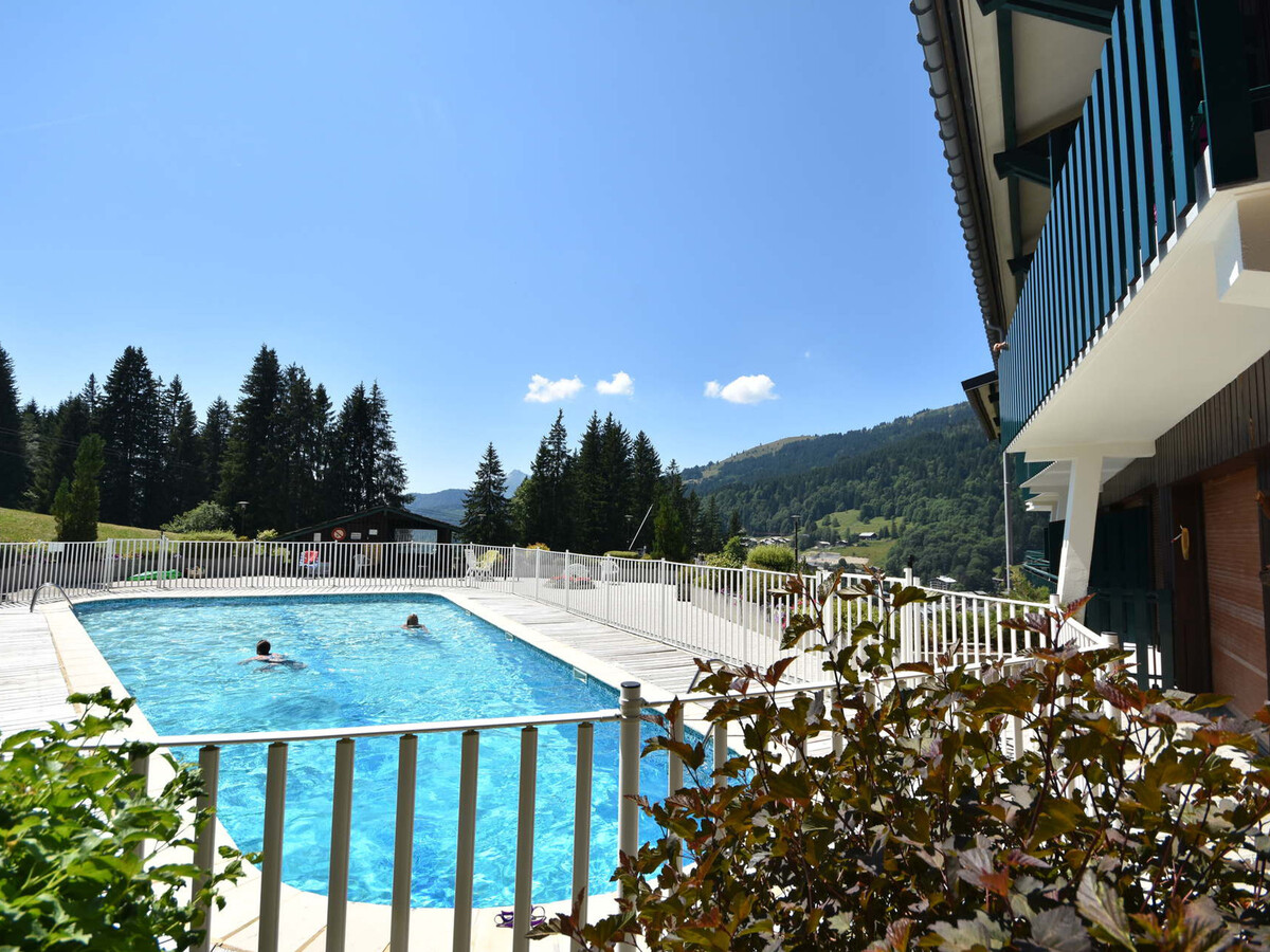 T2 rénové skis aux pieds avec piscine été, Les Gets - Photo 15